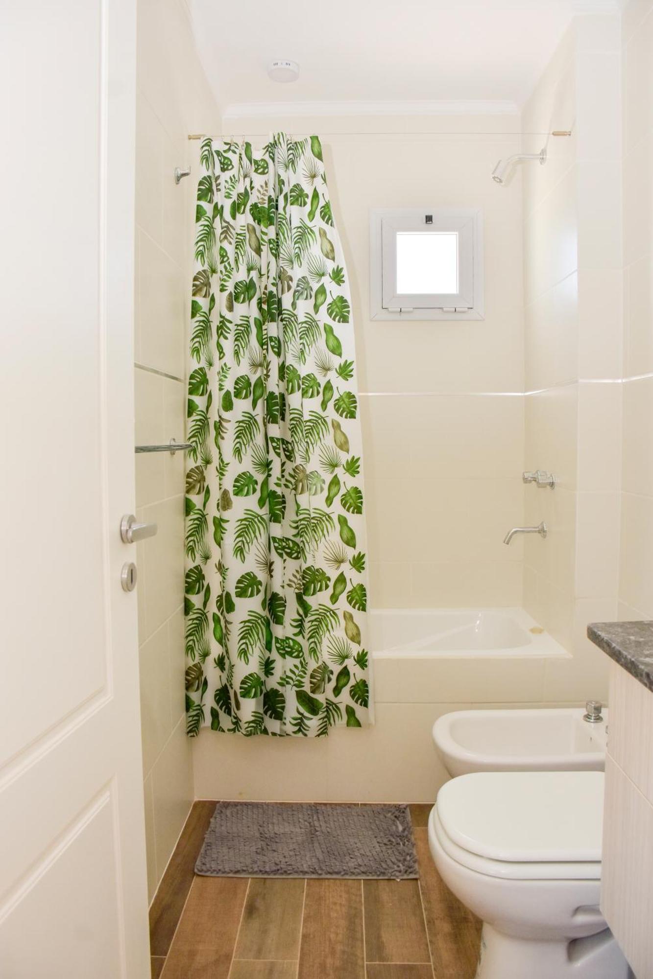 Apartamento Fantastico Departamento En El Casco Antiguo De Chascomus, A 350 Metros De La Laguna! Ideal Parejas! *