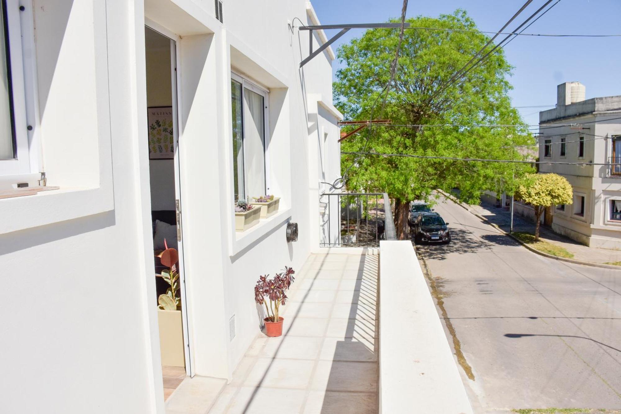 Fantastico Departamento En El Casco Antiguo De Chascomus, A 350 Metros De La Laguna! Ideal Parejas!